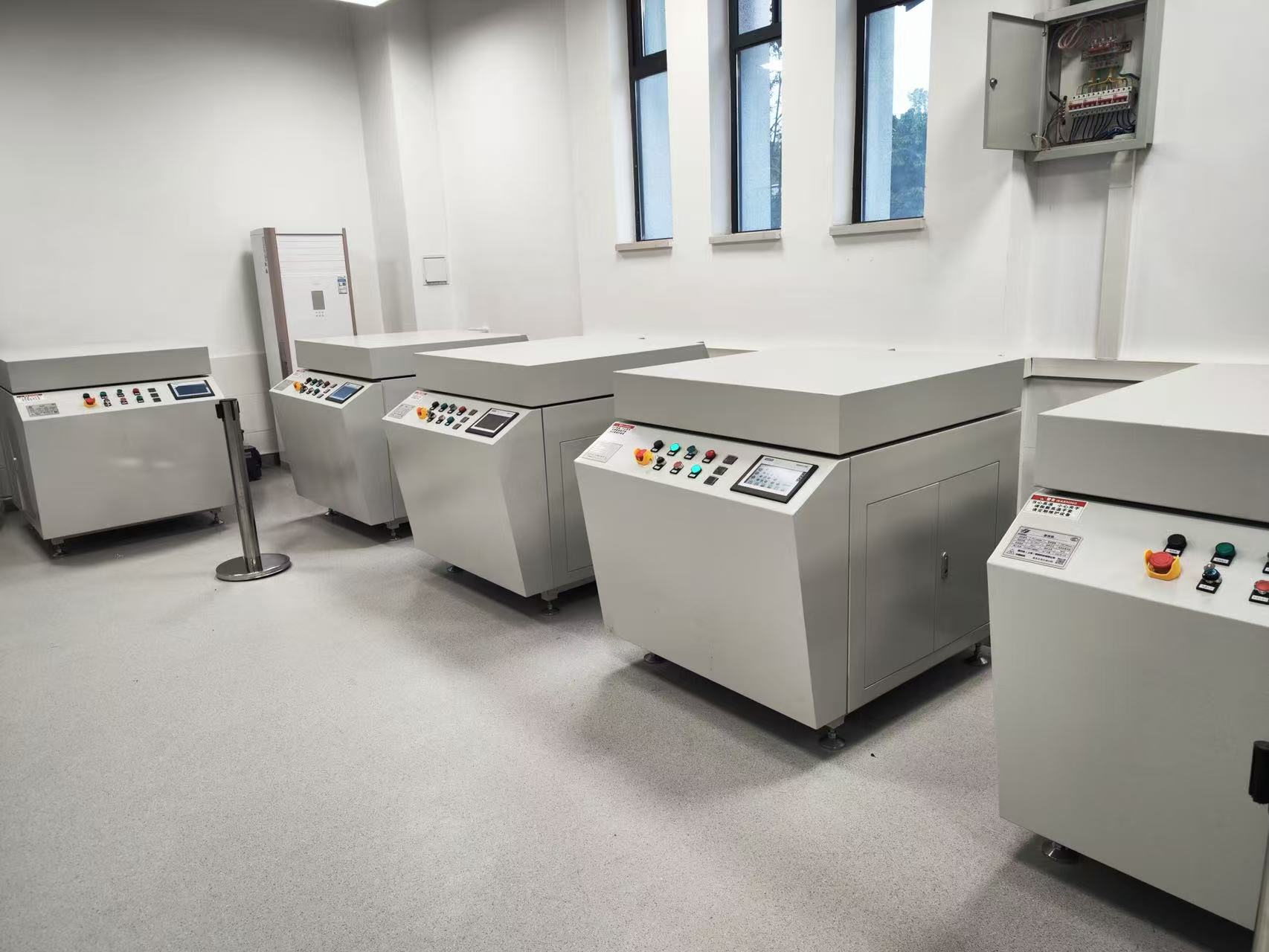 Solar Cell Module Laminators